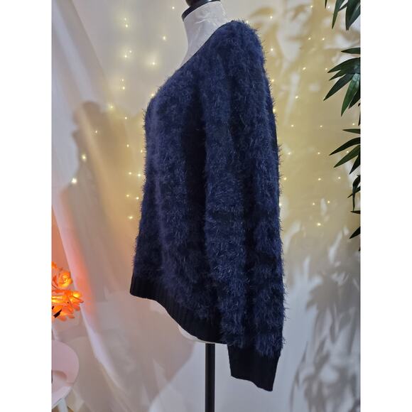14th & Union Fuzzy Jacquard Blue Hi Low Scoop Neck Knit Sweater Womens Size L - Picture 5 of 12